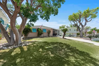 412 3rd Street, Key Largo, FL 33037 - Photo 1