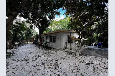 112 S Rolling Hill Road, Plantation Key, FL 33070 - Photo 1