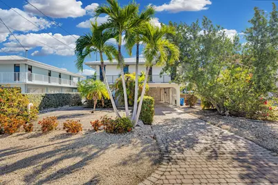844 E Copa D Oro, Marathon, FL 33050 - Photo 1