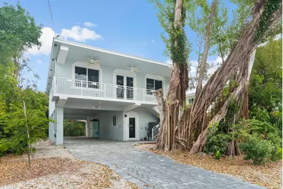 582 Boyd Drive, Key Largo, FL 33037 - Photo 1