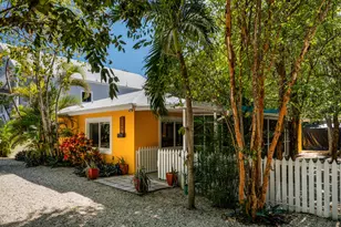 129 Artic Ave, Key Largo, FL 33070 - Photo 1