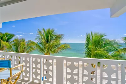 755 W Ocean Drive #7, Key Colony Beach, FL 33051 - Photo 1