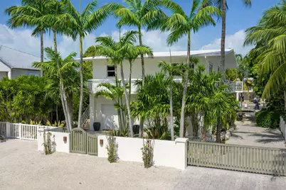 115 Harbor Lane, Plantation Key, FL 33070 - Photo 1