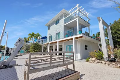 27372 W Indies Drive, Ramrod Key, FL 33042 - Photo 1
