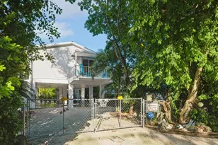 133 E Silver Palm Ave, Key Largo, FL 33070 - Photo 1