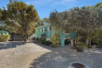 150 Sunshine Boulevard, Plantation Key, FL 33070 - Photo 1