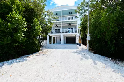 204 Coral Avenue, Plantation Key, FL 33070 - Photo 1