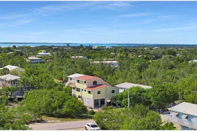 3686 Gulfstream Street, Big Pine Key, FL 33043 - Photo 1
