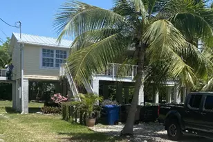 19525 Date Palm Dr, Sugarloaf Key, FL 33042 - Photo 1