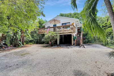122 Ocean View Drive, Key Largo, FL 33070 - Photo 1