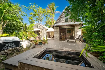 816 Johnson Lane, Key West, FL 33040 - Photo 1