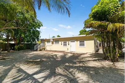 271 Ryan Avenue, Key Largo, FL 33037 - Photo 1