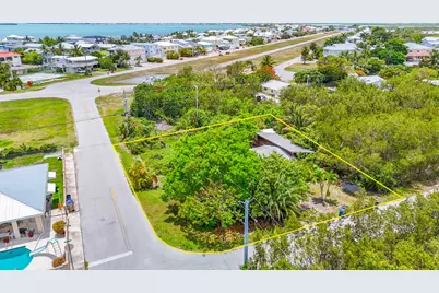 290 46th Street, Summerland Key, FL 33042 - Photo 1