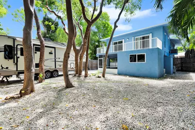 107 Sioux Street, Plantation Key, FL 33070 - Photo 1