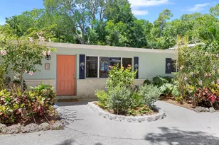 9 Transylvania Ave, Key Largo, FL 33037 - Photo 1