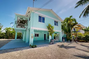 124 Ocean Shores Dr, Key Largo, FL 33037 - Photo 1