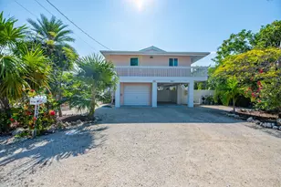 27426 Martinique Ln, Ramrod Key, FL 33042 - Photo 1