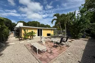 577 Boyd Dr, Key Largo, FL 33037 - Photo 1