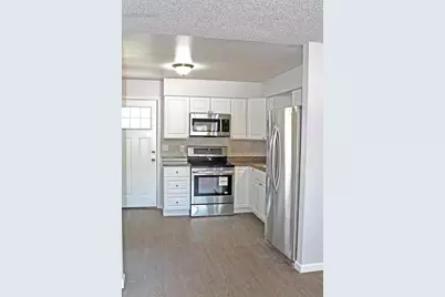 330 Gahart Drive, Colorado Springs, CO 80916 - Photo 4