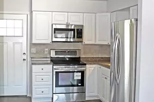 330 Gahart Dr, Colorado Springs, CO 80916 - Photo 4