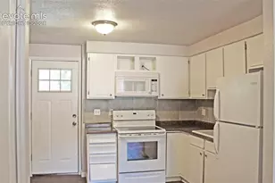330 Gahart Dr, Colorado Springs, CO 80916 - Photo 8