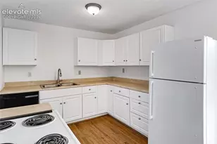 2436 Launcelot Ct, Colorado Springs, CO 80904 - Photo 8
