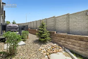 5309 Sky Top Ln, Colorado Springs, CO 80918 - Photo 4