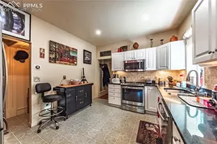 422 E Dale St, Colorado Springs, CO 80903 - Photo 14