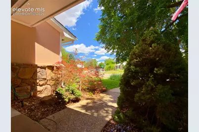 6 Hastings Drive, Pueblo, CO 81001 - Photo 4