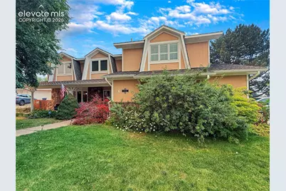 6 Hastings Drive, Pueblo, CO 81001 - Photo 2