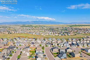10924 Nolin Dr, Colorado Springs, CO 80925 - Photo 40