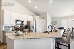 10729 Horton Dr, Colorado Springs, CO 80925 - Photo 14