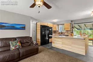 1216 Hathaway Dr, Colorado Springs, CO 80901 - Photo 8
