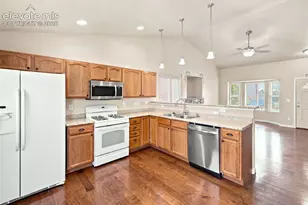 7425 Twin Valley Terrace, Colorado Springs, CO 80925 - Photo 10
