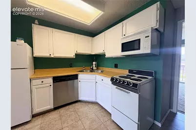 6416 Village Lane, Colorado Springs, CO 80918 - Photo 10