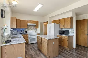 1547 Chesham Cir, Colorado Springs, CO 80907 - Photo 18