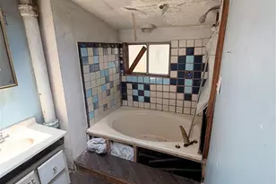 701 N Corona St, Colorado Springs, CO 80903 - Photo 12