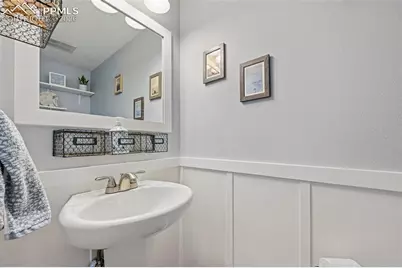 6816 Overland Drive, Colorado Springs, CO 80919 - Photo 16