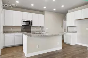 5464 Triple Tree St, Colorado Springs, CO 80925 - Photo 4