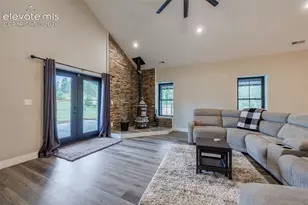 412 Obsidian Dr, Florissant, CO 80816 - Photo 26