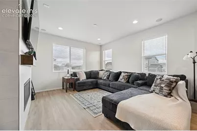 3964 Haleyville Court, Aurora, CO 80019 - Photo 8