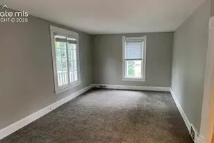 114 E Espanola St, Colorado Springs, CO 80907 - Photo 2