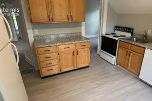 114 E Espanola St, Colorado Springs, CO 80907 - Photo 4