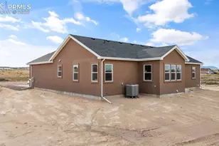 1438 N Moonbeam Dr, Pueblo, CO 81007 - Photo 40