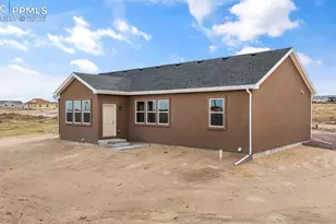 1438 N Moonbeam Dr, Pueblo, CO 81007 - Photo 42