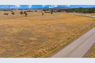 10230 Alamar Way, Colorado Springs, CO 80908 - Photo 2
