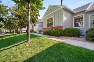 6886 Los Reyes Cir, Colorado Springs, CO 80918 - Photo 2