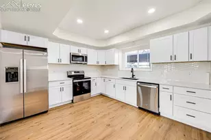 1463 Madison Ridge Heights, Colorado Springs, CO 80904 - Photo 8