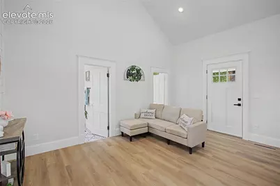 11 N 13th Street, Colorado Springs, CO 80904 - Photo 4