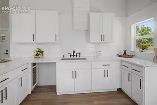 11 N 13th St, Colorado Springs, CO 80904 - Photo 6
